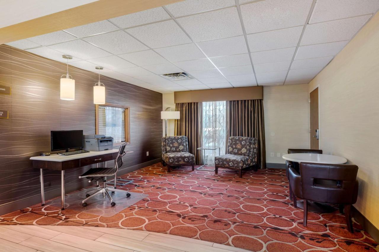 เบสต์ เวสเทิร์น ฟอลคอน พลาซา Hotel โบว์ลิงกรีน ภายนอก รูปภาพ
